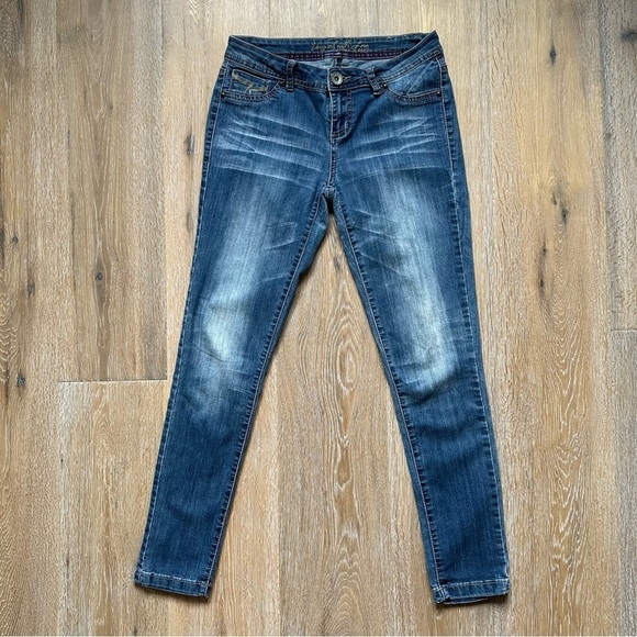 Foxy Jeans Blue Medium Wash Skinny Jeans - Size 27 - Picture 15 of 16